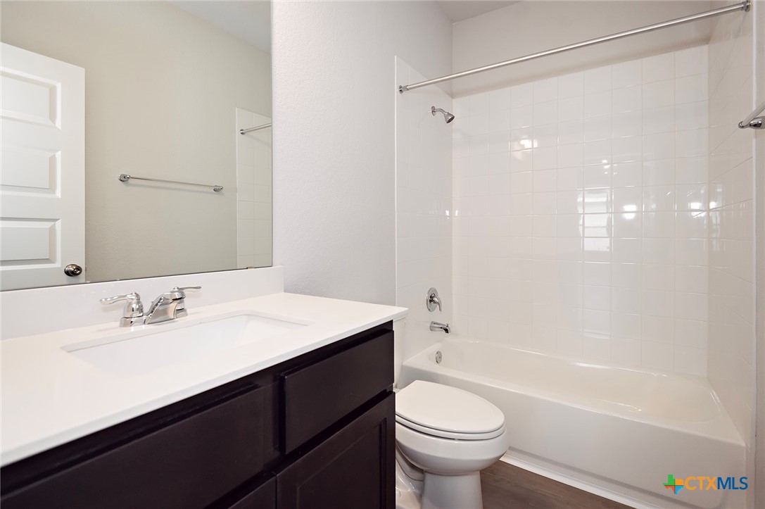 252 Alcatraz Loop Property Photo 12
