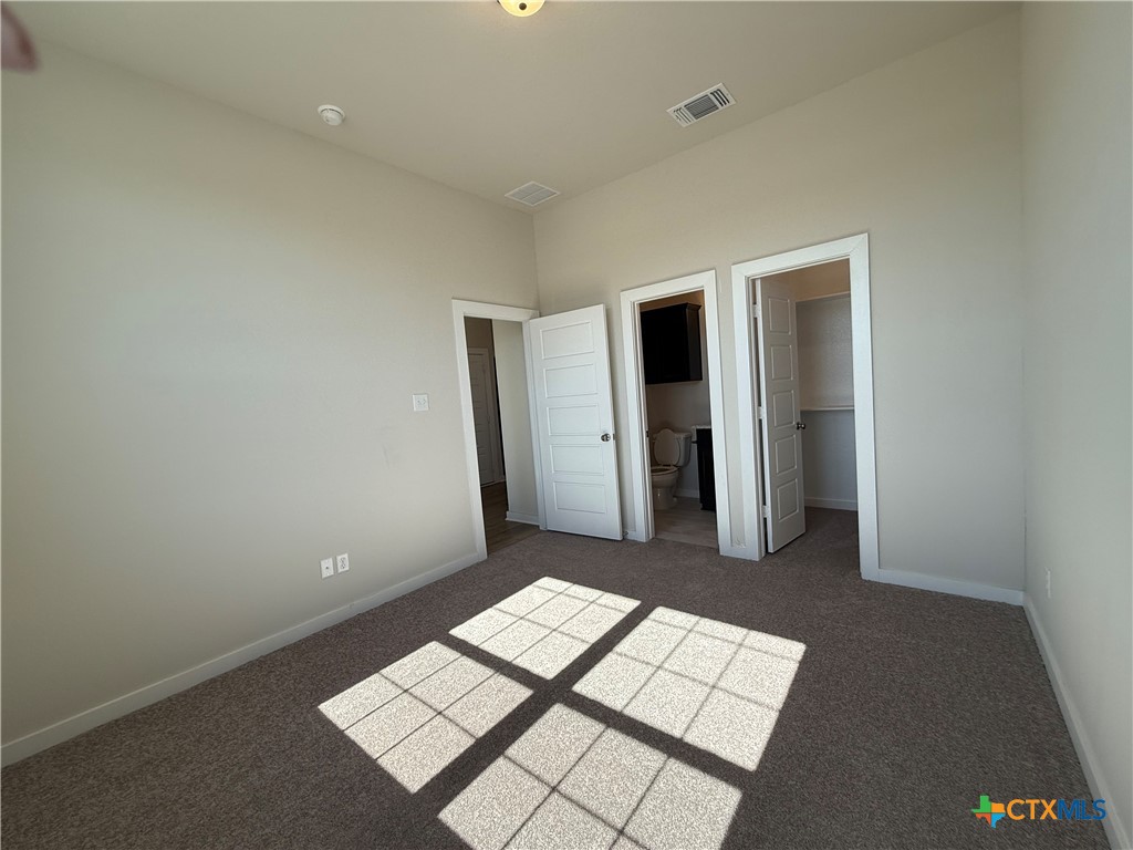 6504 Mcgregor Loop Property Photo 4
