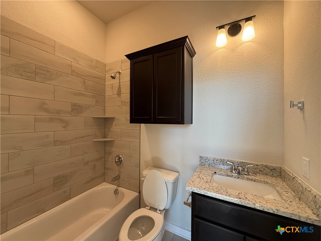 6504 Mcgregor Loop Property Photo 6