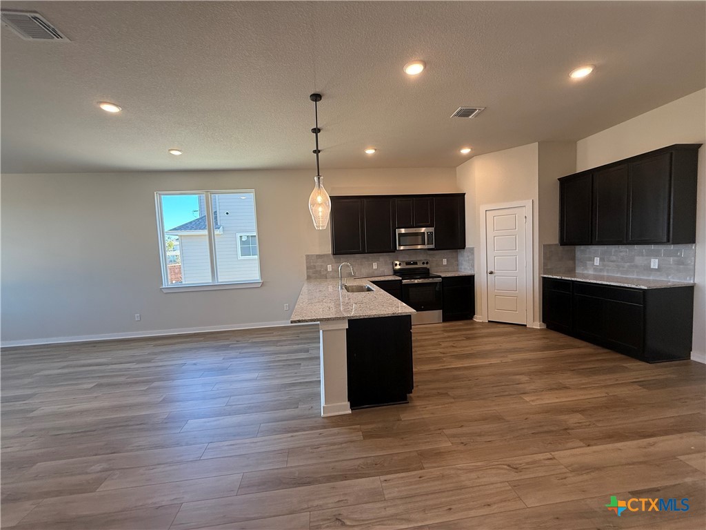 6504 Mcgregor Loop Property Photo 9