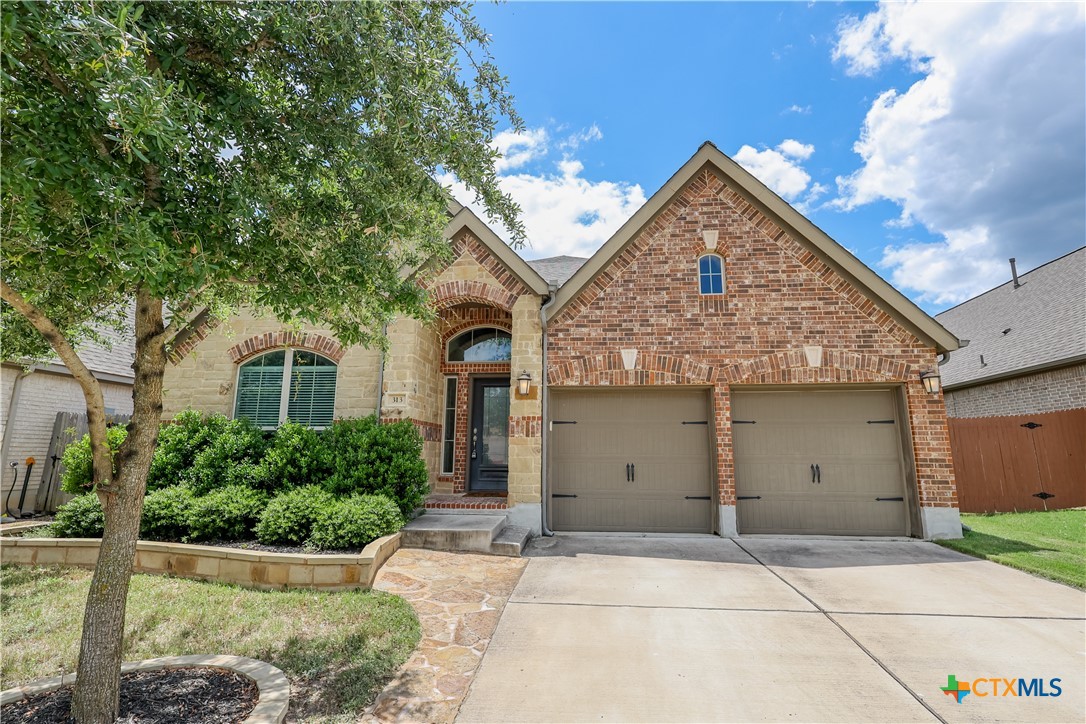 313 Durata Drive Property Photo 1