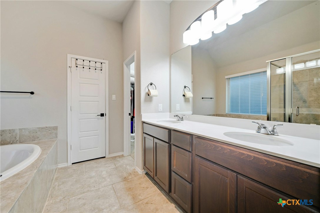 313 Durata Drive Property Photo 19