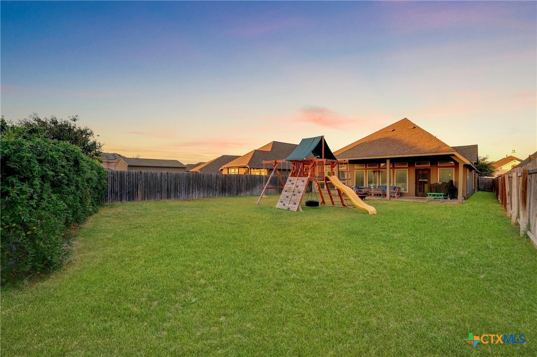 313 Durata Drive Property Photo 27