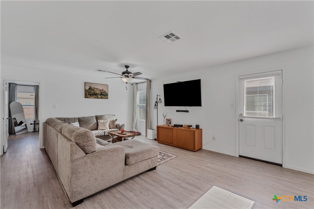 4407 Geyser Lake Property Photo 4