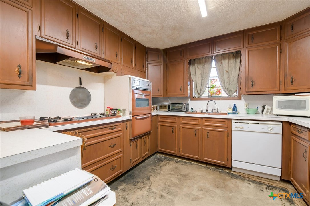901 S Old Robinson Road Property Photo 14
