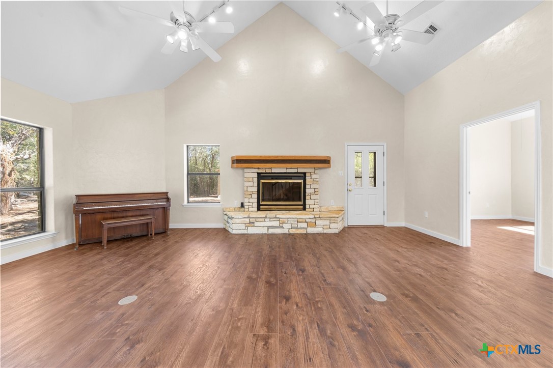 5985 Fm 2086 Property Photo 6
