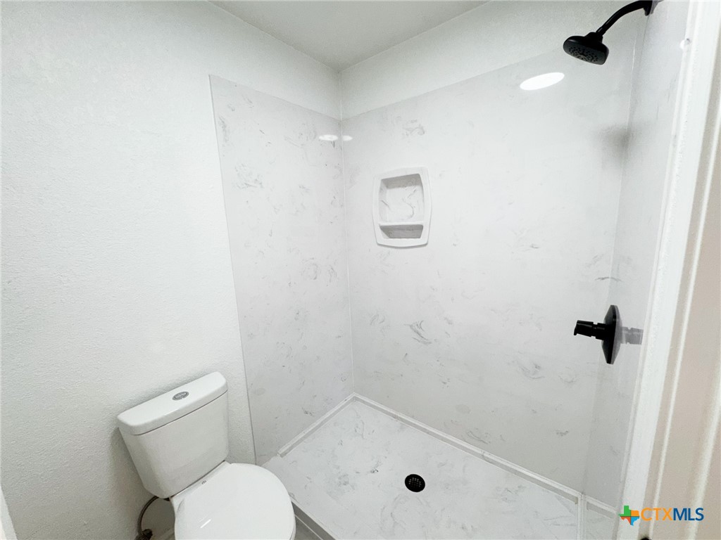 214 Thackston Property Photo 11