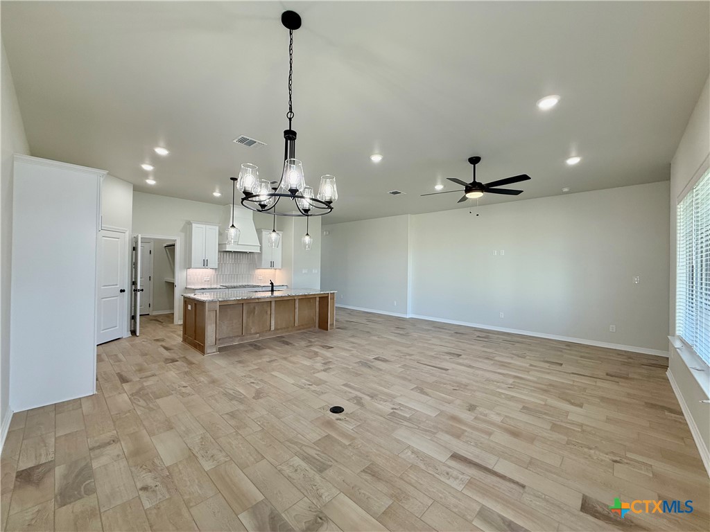 801 Eagle Crest Cove Property Photo 5