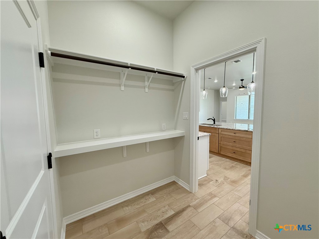 801 Eagle Crest Cove Property Photo 16