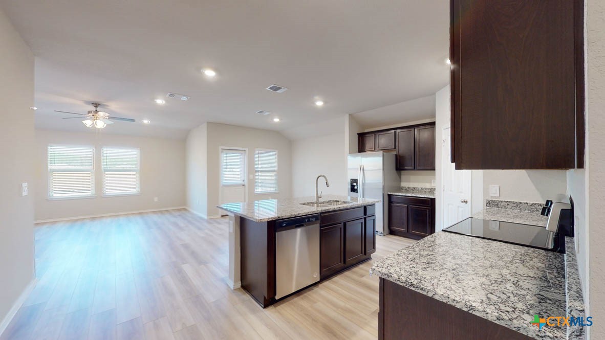 1417 Peppermint Drive Property Photo 4