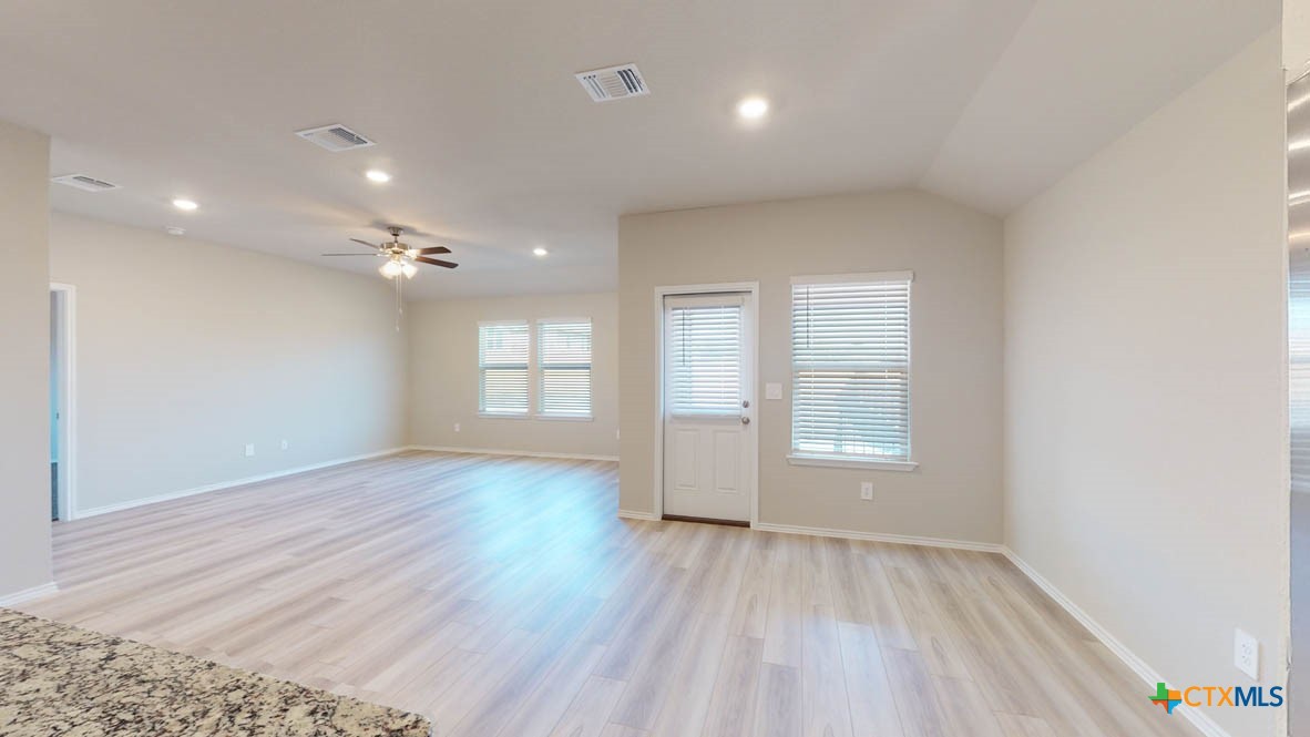 1417 Peppermint Drive Property Photo 9