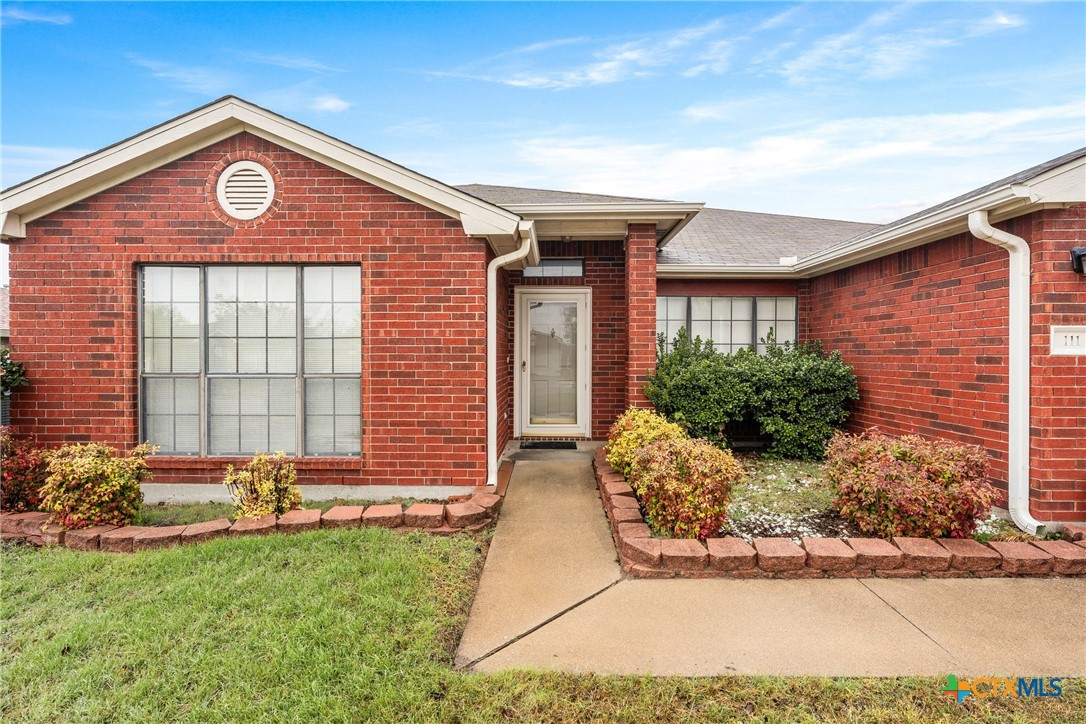 111 Quapaw Drive Property Photo 1