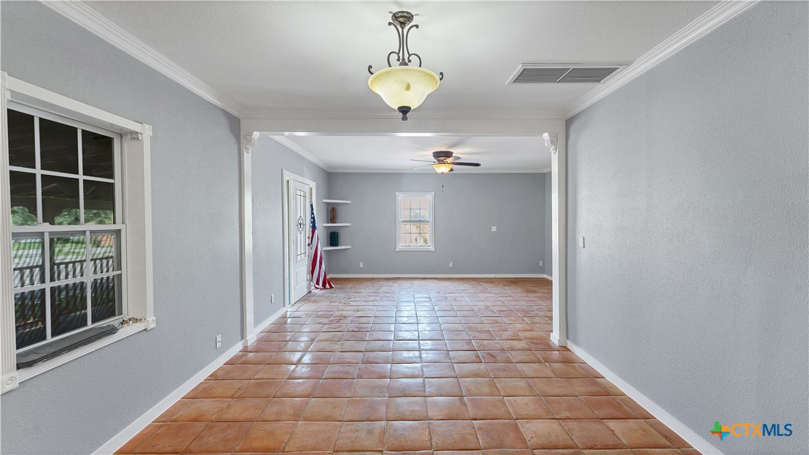 1951 Gruene Road Property Photo 18