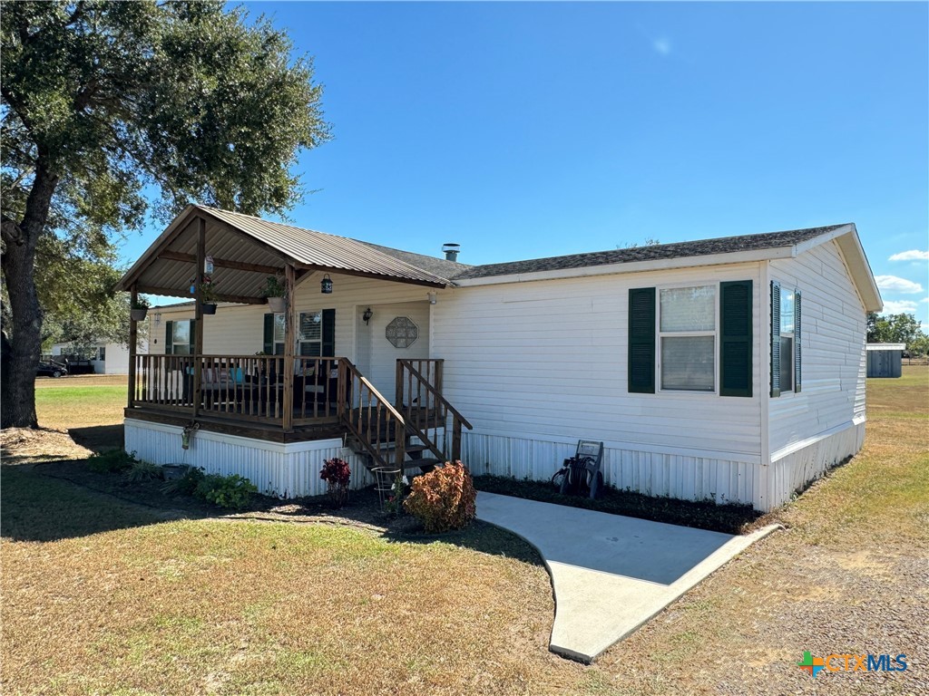 2803 Old Goliad Road Property Photo 3