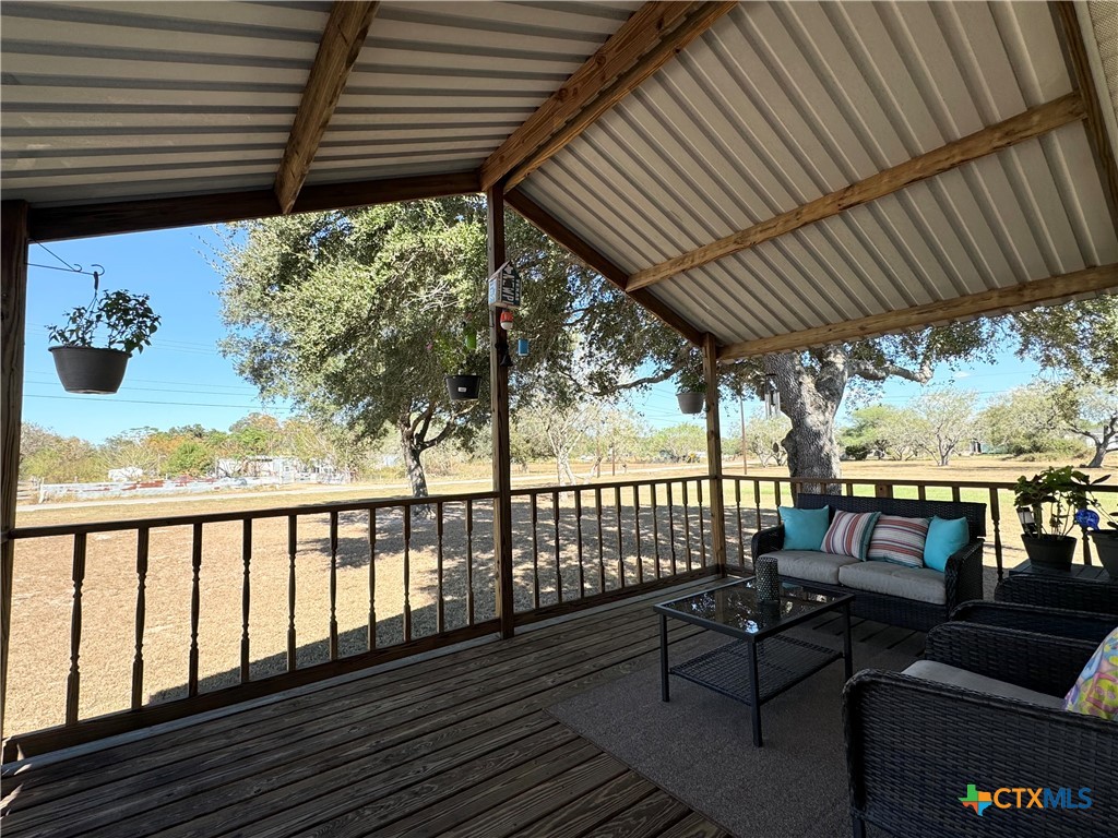 2803 Old Goliad Road Property Photo 18