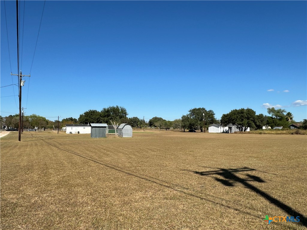 2803 Old Goliad Road Property Photo 29