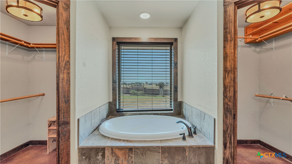 165 Lakeview Circle Property Photo 23