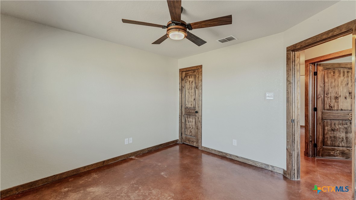 165 Lakeview Circle Property Photo 30