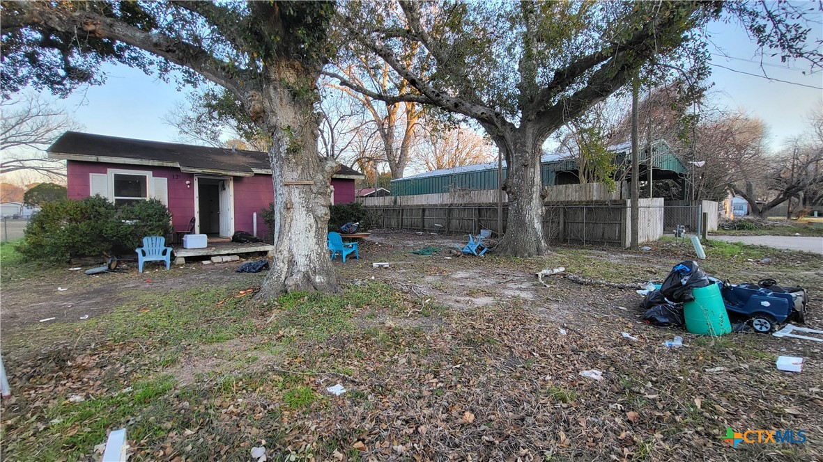 129 College Street Property Photo 2
