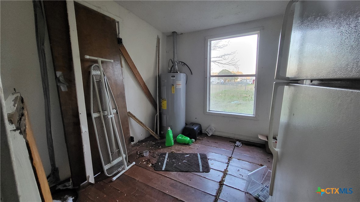 129 College Street Property Photo 11