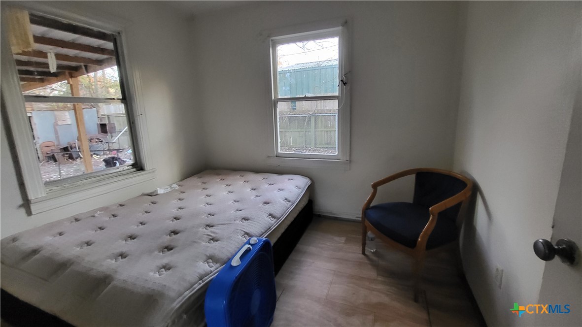 129 College Street Property Photo 14