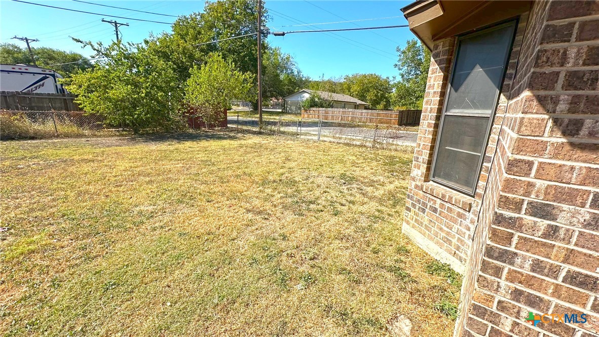902 Holly Street Property Photo 23