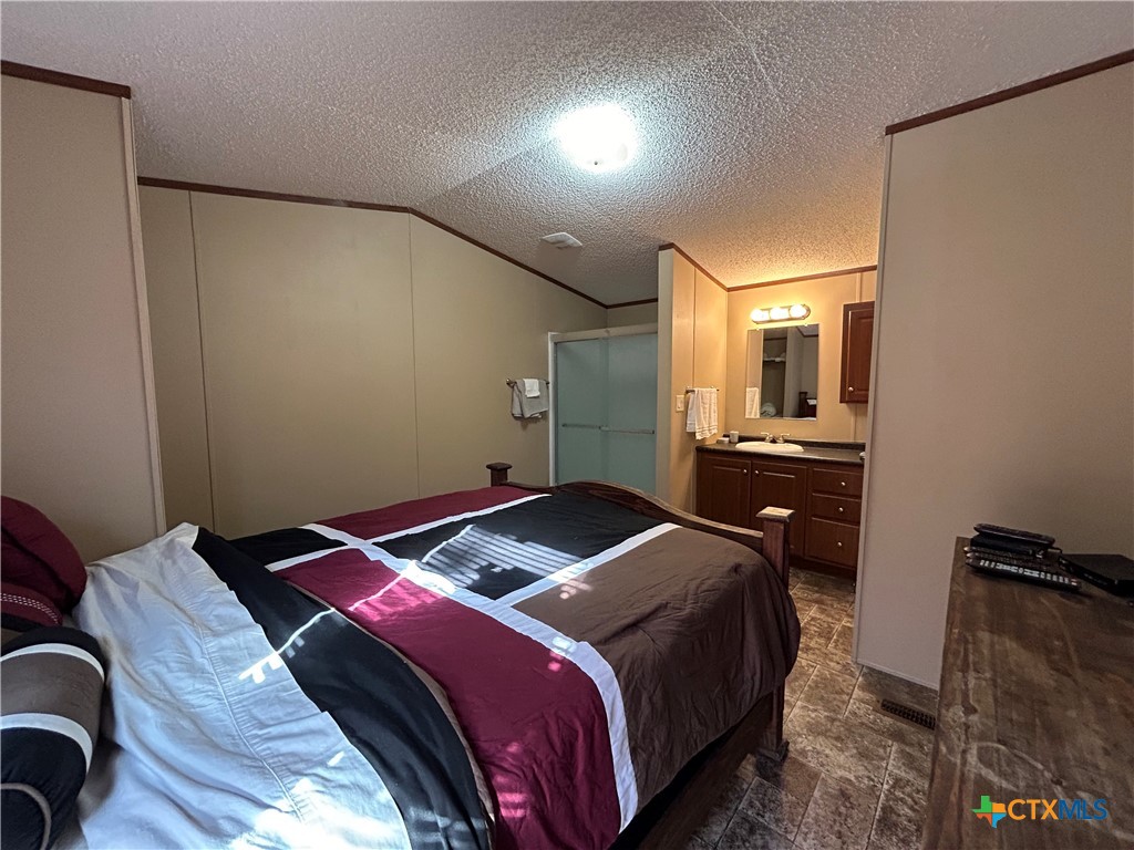 10537 Fm 616 Property Photo 15
