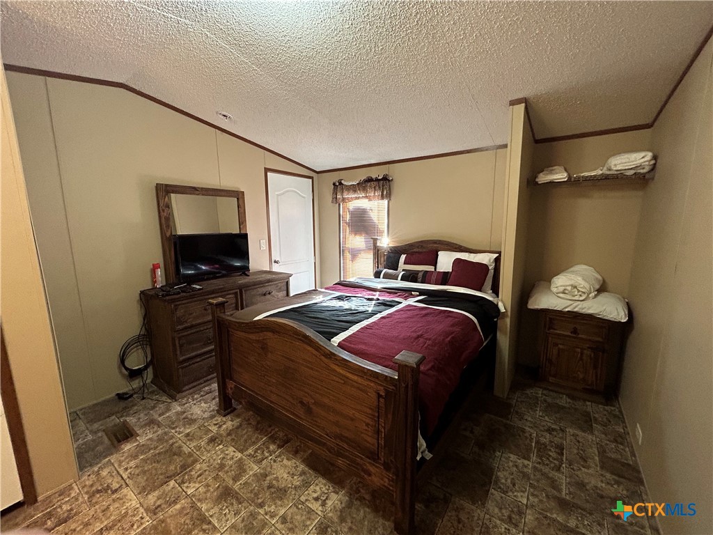 10537 Fm 616 Property Photo 16