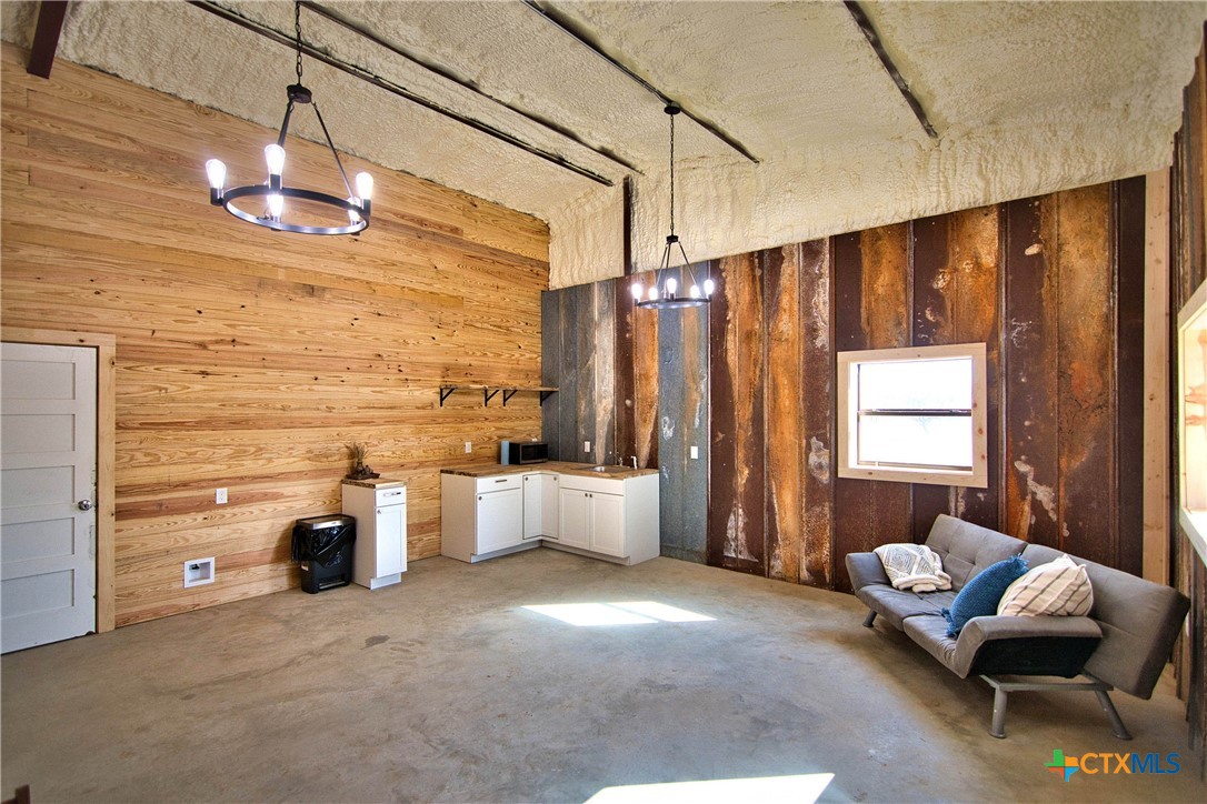 10335 Hickory Grove Road Property Photo 4