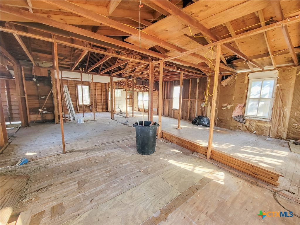 1109 S Wharton Street Property Photo 10