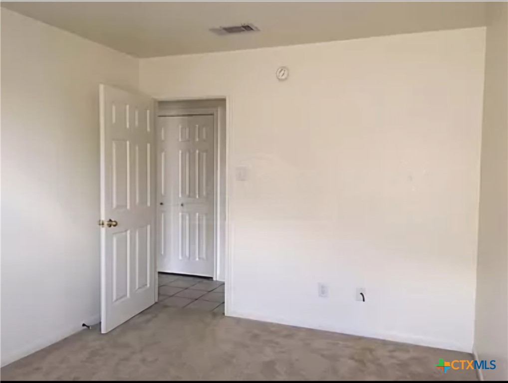 4904 John David Drive Property Photo 5