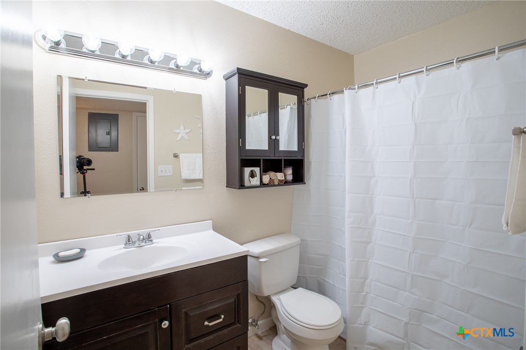 111 Kensington Drive Property Photo 11