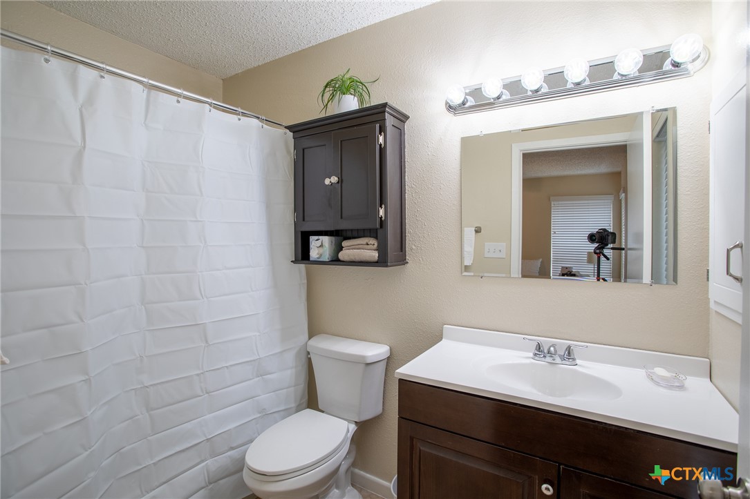 111 Kensington Drive Property Photo 17