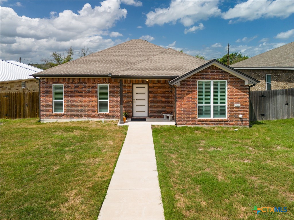 16 Samac Lane Property Photo 1