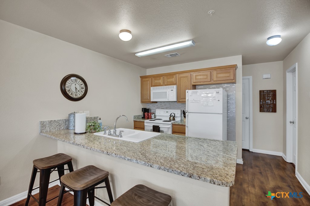 730 E Mather Street B101 Property Photo 19