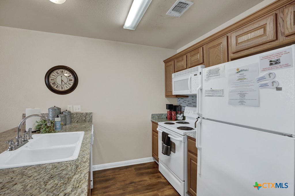 730 E Mather Street B101 Property Photo 21