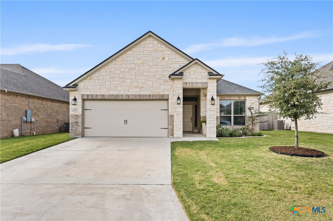 10205 Eaglefire Drive Property Photo