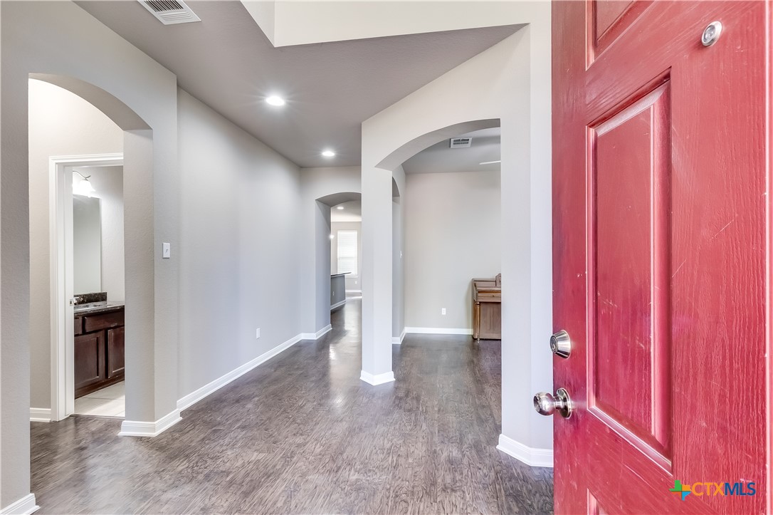1202 Jester Court Property Photo 4