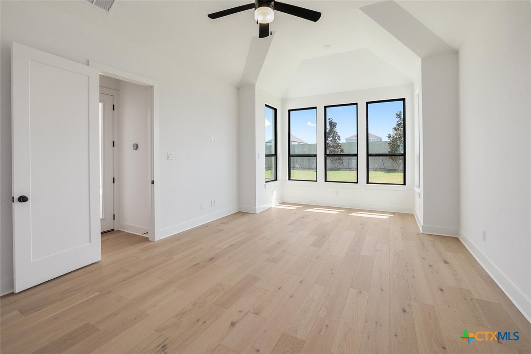 225 Jates Field Bend Property Photo 10