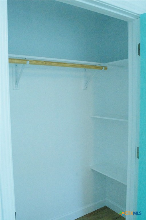 196 Circle Hook Property Photo 18