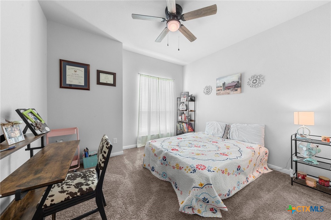 648 Oxford Lane Property Photo 16