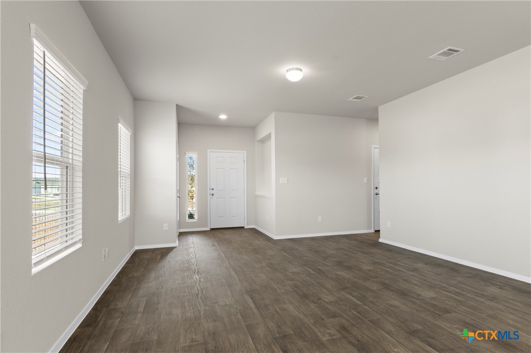 107 Honeybee Lane Property Photo 13