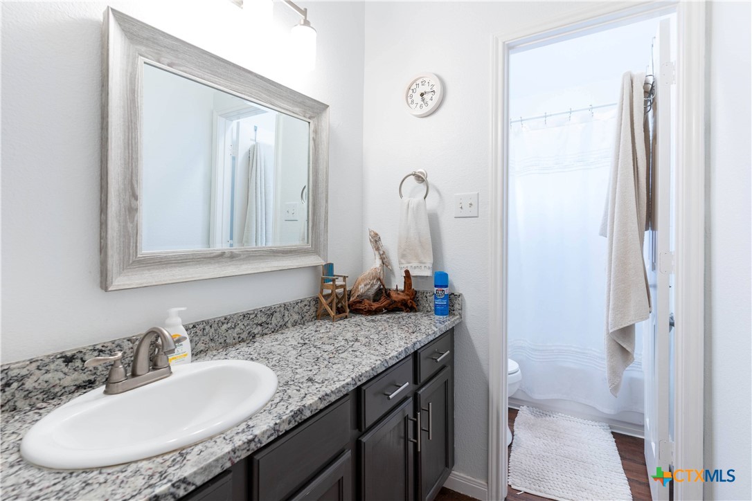 320 Meadow Park Property Photo 24
