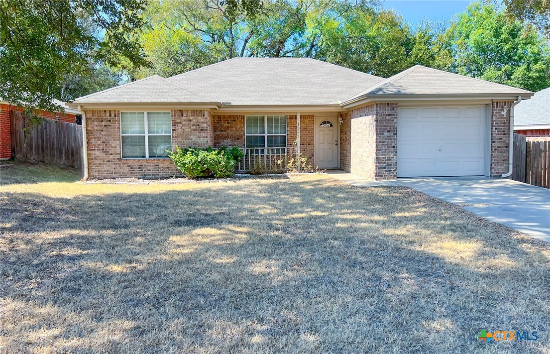 1006 Carla Kay Property Photo 1