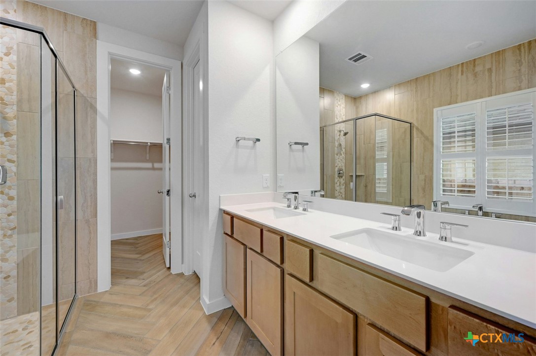 1813 Nettletree Property Photo 5