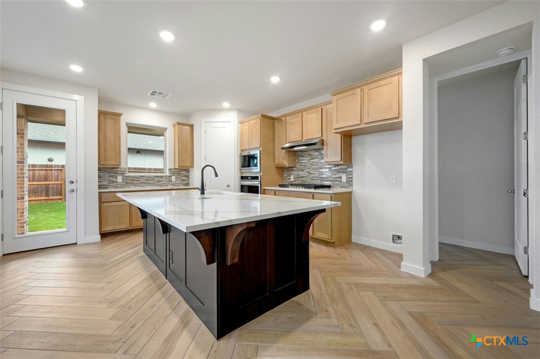 1813 Nettletree Property Photo 11