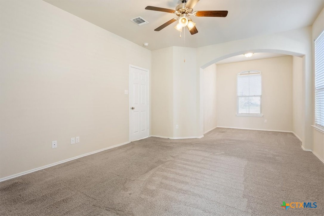 6301 Stonehaven Drive Property Photo 8