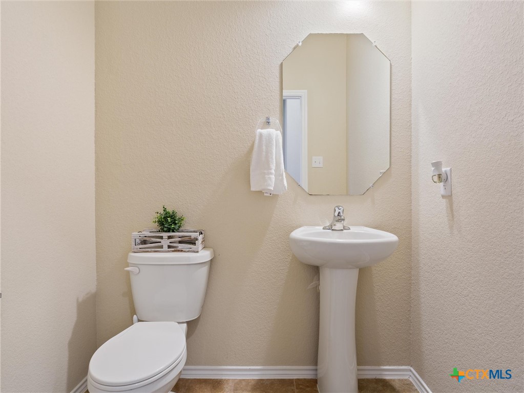 6301 Stonehaven Drive Property Photo 11