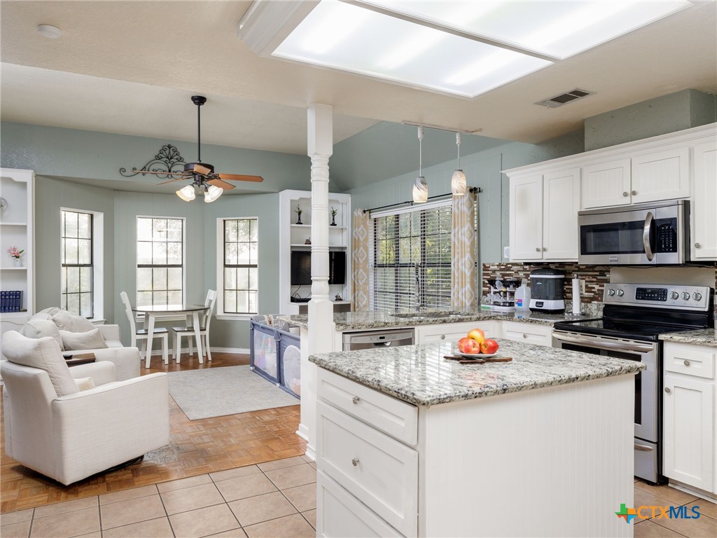 16113 Charlya Drive Property Photo 16
