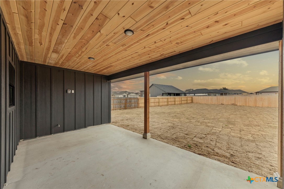 4991 Bella Charca Parkway Property Photo 2